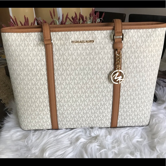 New vanilla Michael Kors Large Sady Laptop Bag - Picture 3 of 7